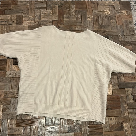 Allie Rose Dolman Sweater Short Sleeve Top Size Large - Picture 10 of 11